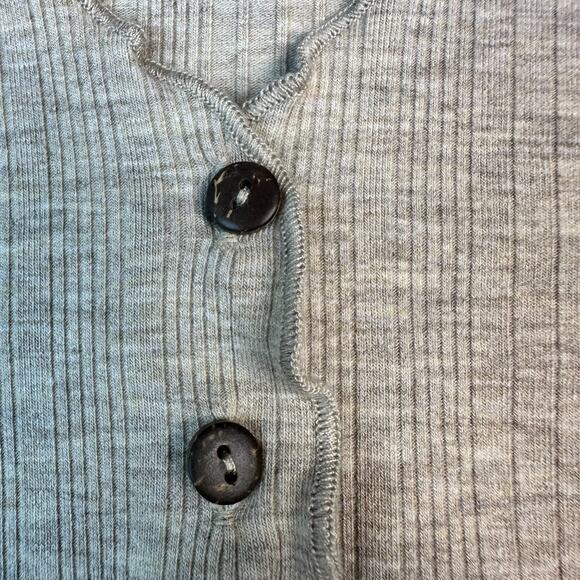 Bozzolo Oatmeal Long Sleeve Button Up Crop Lettuce Hem Blouse Size M Academia - Picture 10 of 11